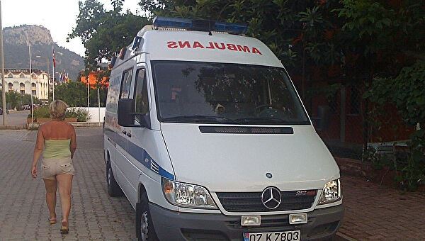 <br />
СМИ: автобус с россиянами перевернулся в Турции<br />
