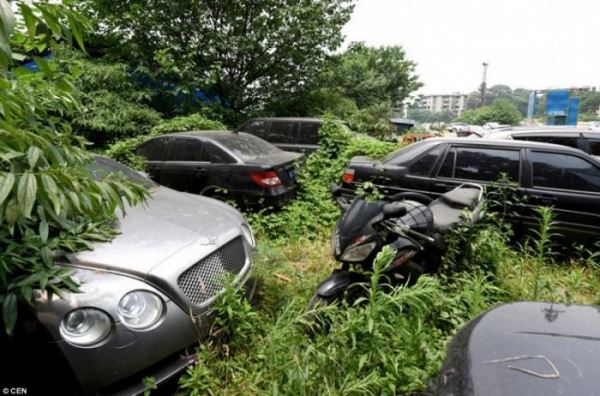 <br />
			Китайское кладбище роскошных автомобилей (8 фото)