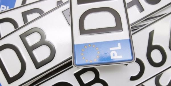 Зеленский подписал закон об отсрочке штрафов для “евроблях”